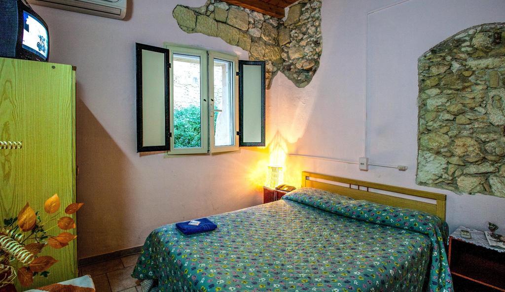 Albergo Aurora Cagliari Zimmer foto